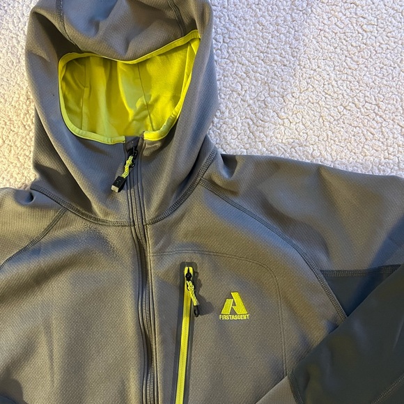 EDDIE BAUER Men’s First Ascent Hangfire Hoodie - lightweight tech - Size XL - Picture 3 of 16